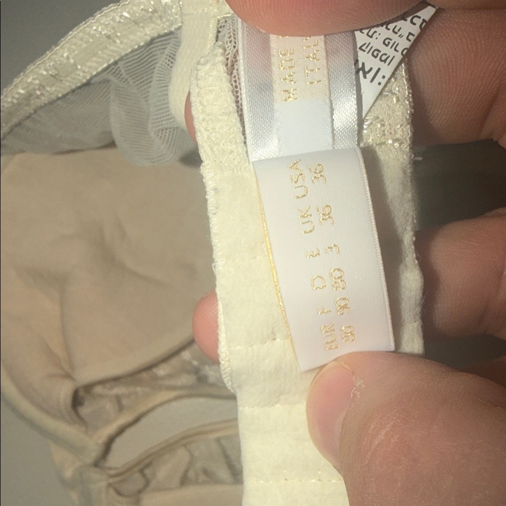 La Perla Beige Lace Bra - Picture 7 of 10